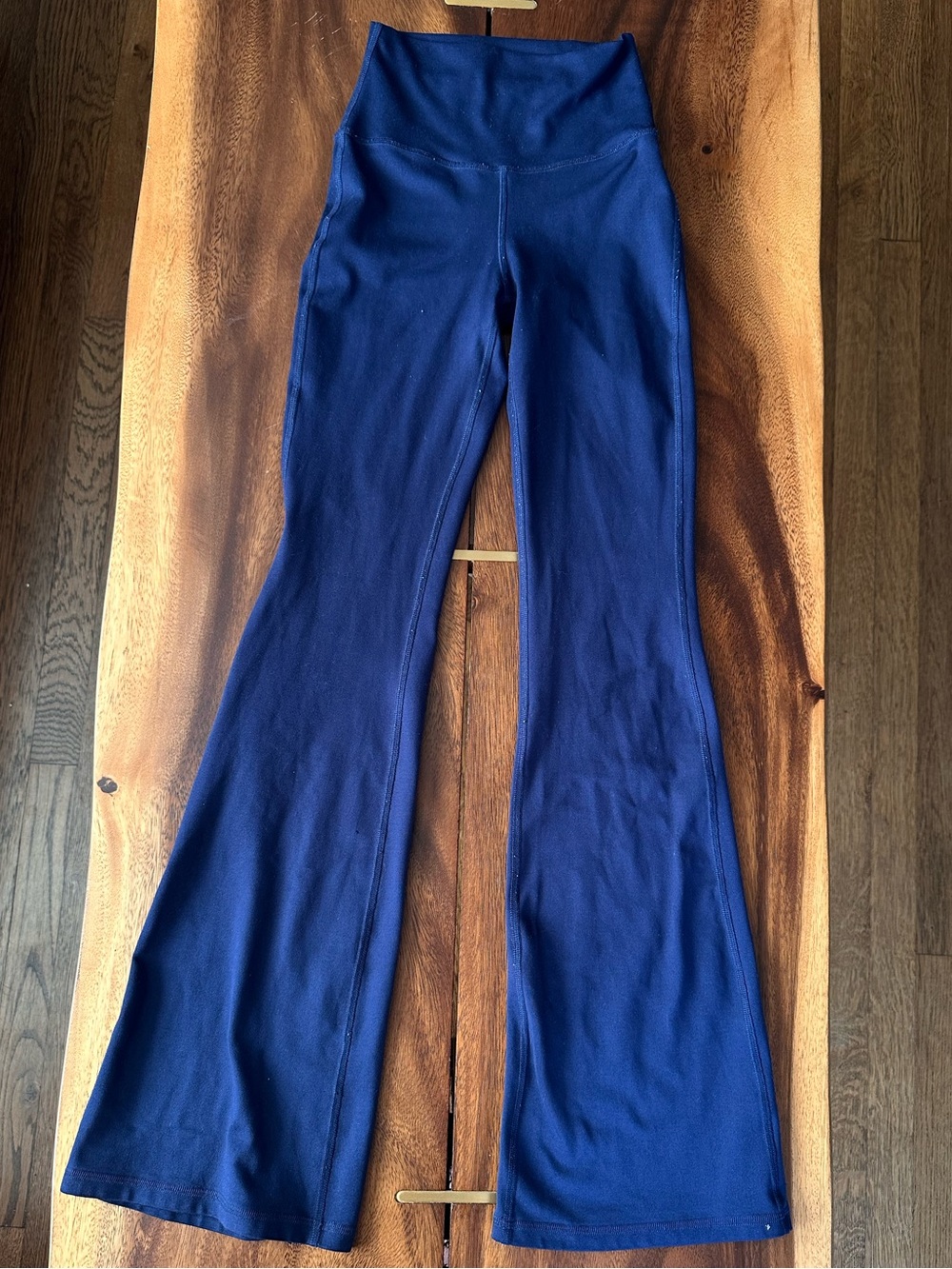 Gilly Hicks Navy High Rise Recharge Flare Leggings XS Yoga Pants
